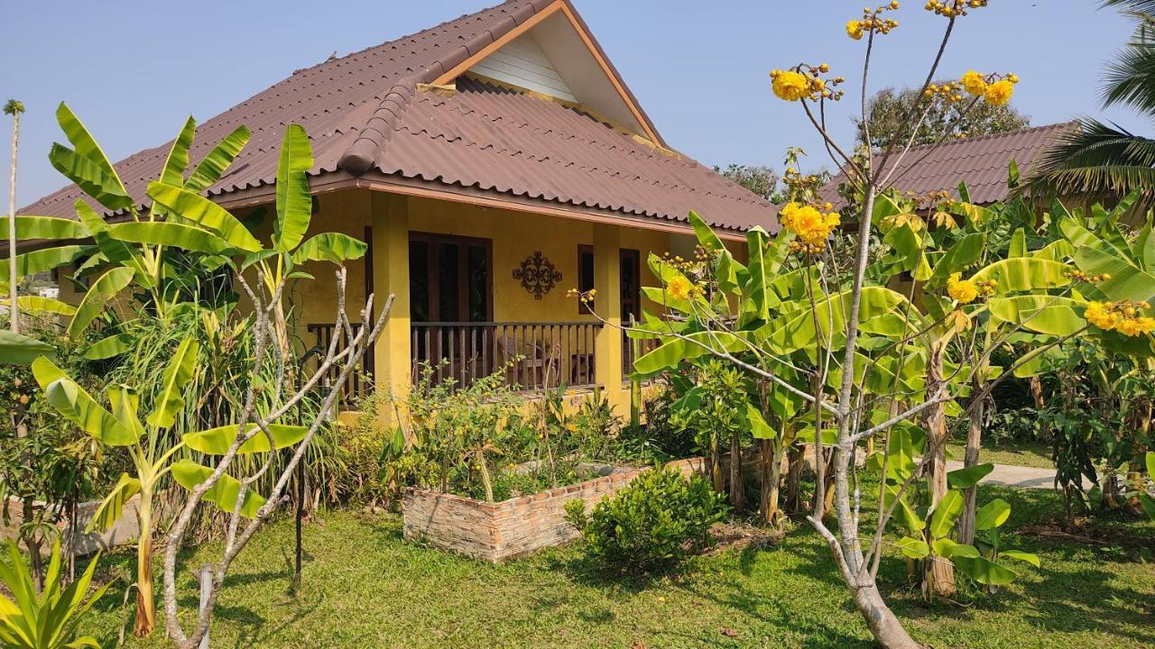 Country Retreat Hotel Mae Rim Exterior photo